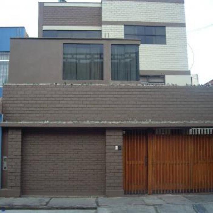 Foto Casa en Venta en San Miguel, Lima - U$D 300.000 - CAV7674 - BienesOnLine