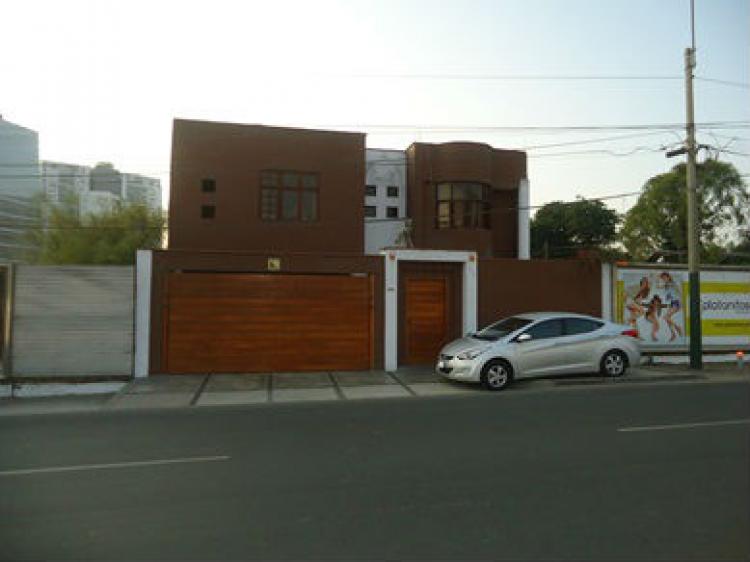 Foto Casa en Venta en SURCO, Lima, Lima - U$D 820 - CAV16081 - BienesOnLine