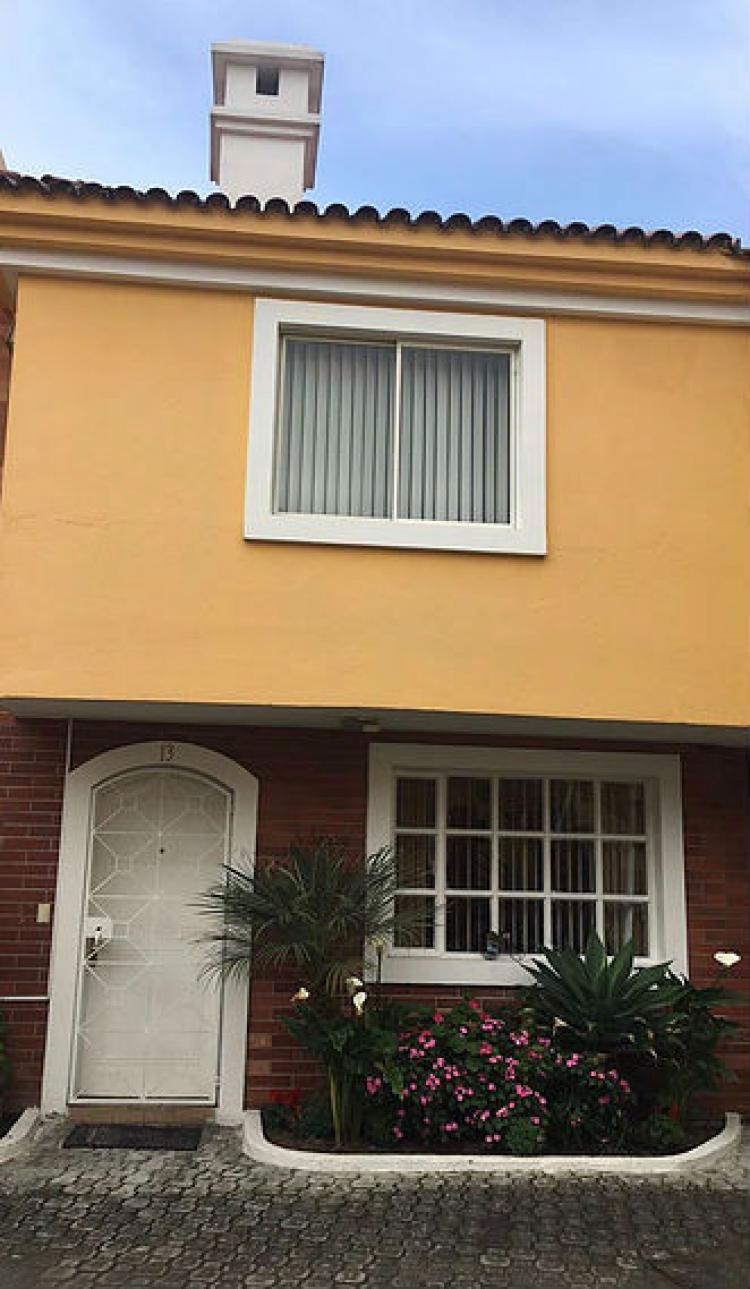 Foto Casa en Venta en Quito, Lima, Lima - U$D 300.000 - CAV22680 - BienesOnLine