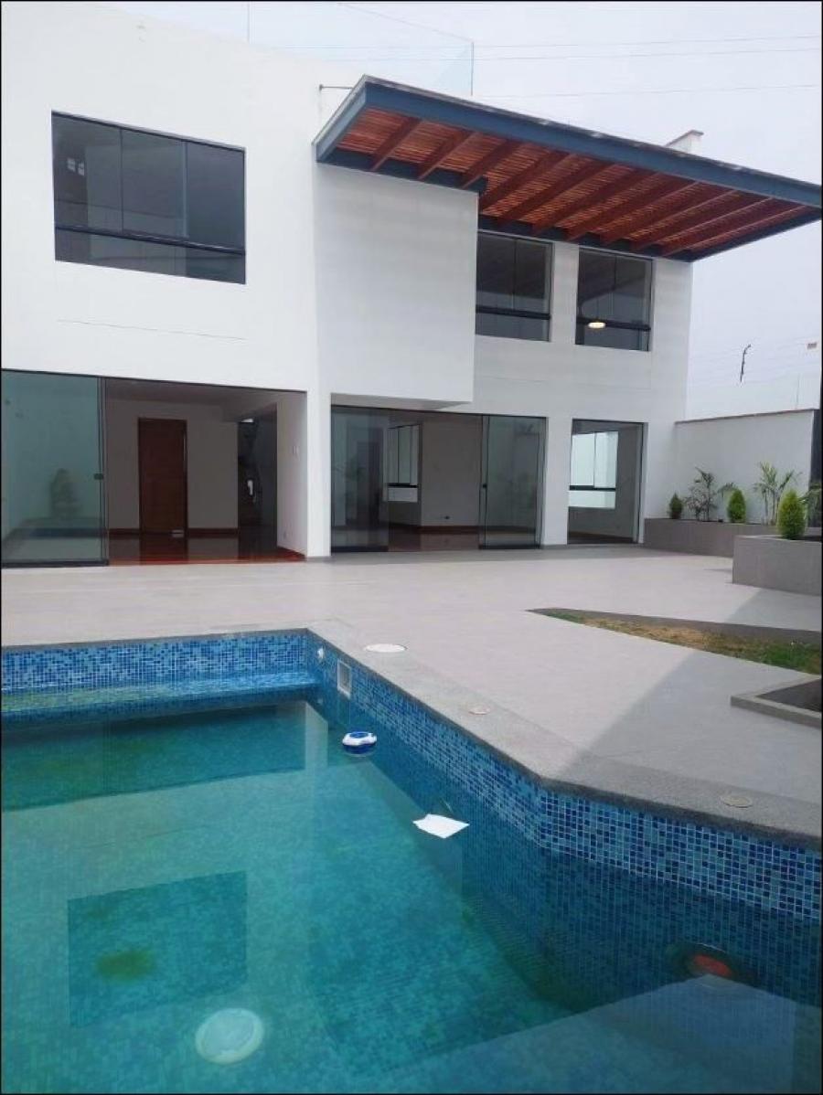 Foto Casa en Venta en La Molina, La Molina, Lima - U$D 687.000 - CAV39463 - BienesOnLine