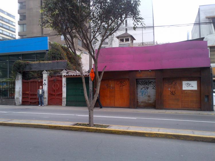 Vendo Terreno en Av. Benavides - Miraflores