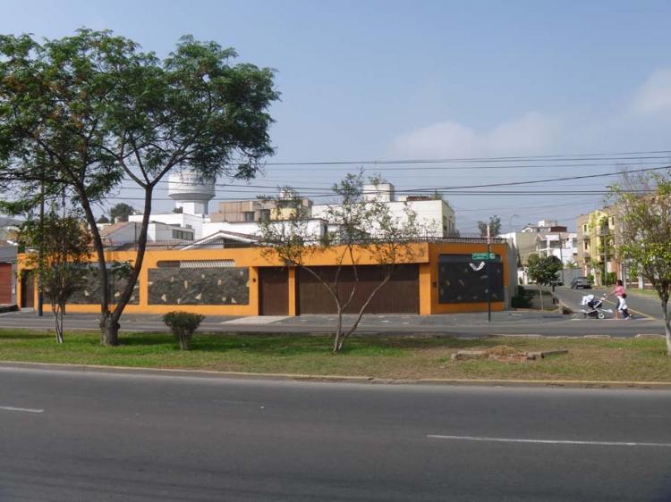 Foto Casa en Venta en La Molina, La Molina, Lima - U$D 1.532.000 - CAV8278 - BienesOnLine