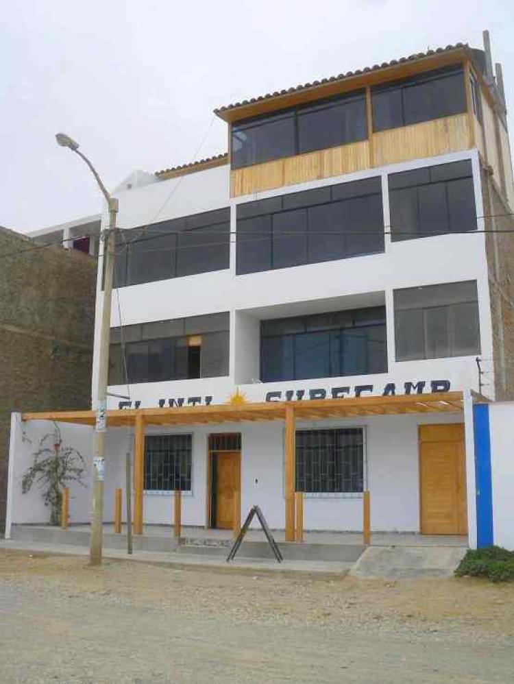 hotel restaurant frente al mar en Puerto Chicama