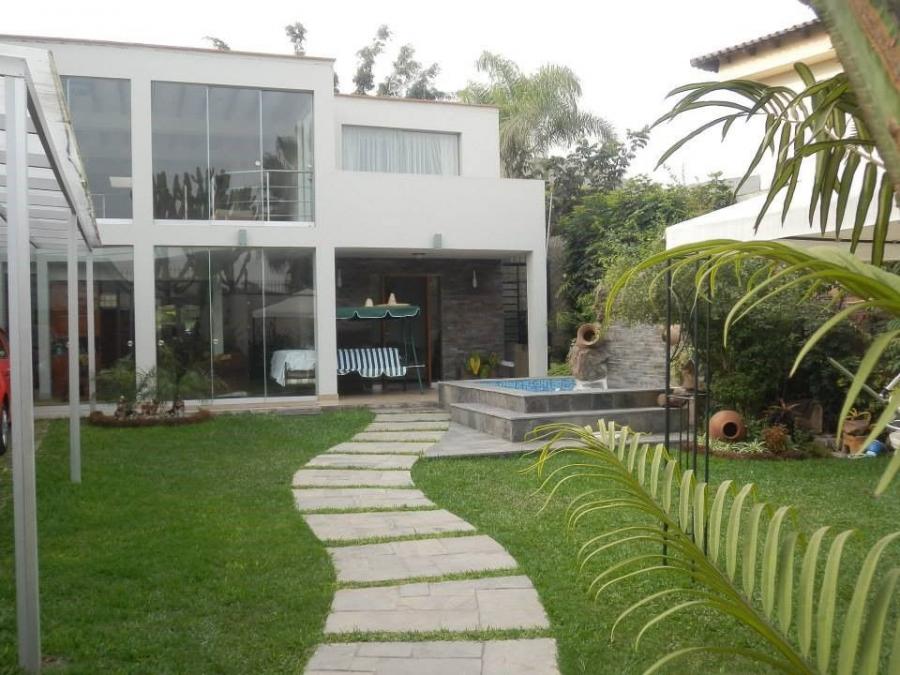 Foto Casa en Venta en La Molina, Lima - U$D 699.999 - CAV27844 - BienesOnLine