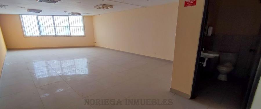 Foto Oficina en Alquiler en Santa Catalina, La Victoria, Lima - U$D 1.800 - OFA39524 - BienesOnLine