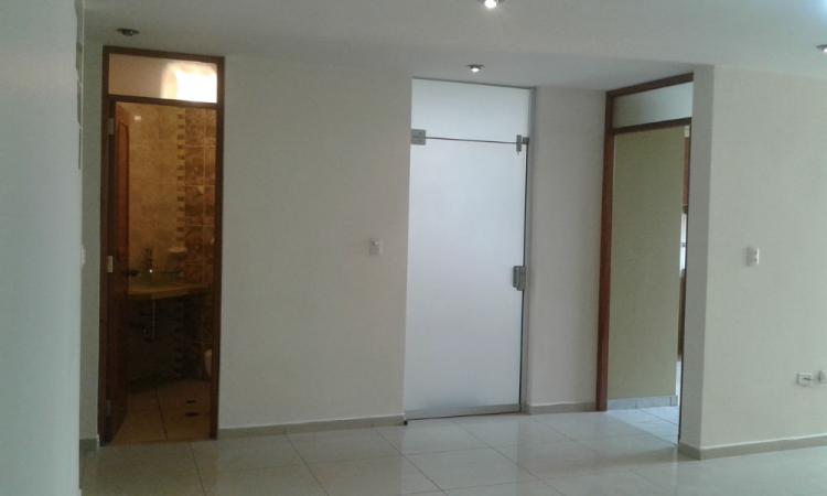 REMATO UMACOLLO  DEPARTAMENTO 150M2 $130000 1ER PISO QUINTA SANTHINO