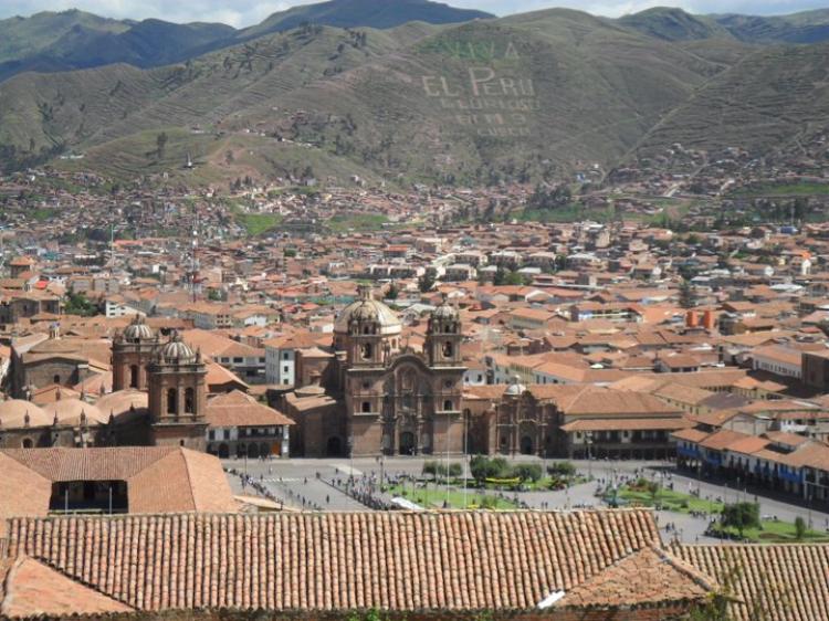 CASA COMO TERRENO EN LA MEJOR ZONA COMERCIAL DEL CENTRO HISTORICO DE CUSCO