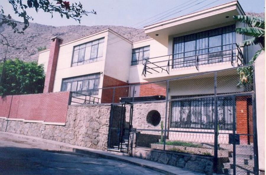 Foto Casa en Venta en Chaclacayo, Chaclacayo, Lima - U$D 450.000 - CAV39868 - BienesOnLine