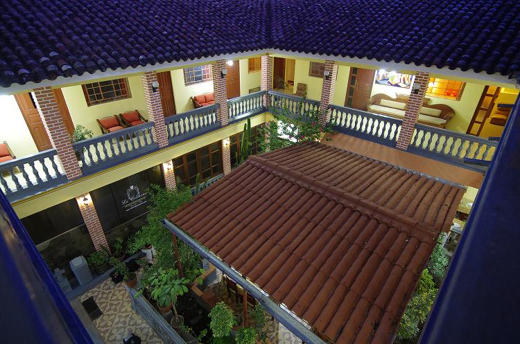 Foto Hotel en Venta en Ayacucho, Ayacucho, Huamanga - U$D 4.000.000 - HOV12321 - BienesOnLine