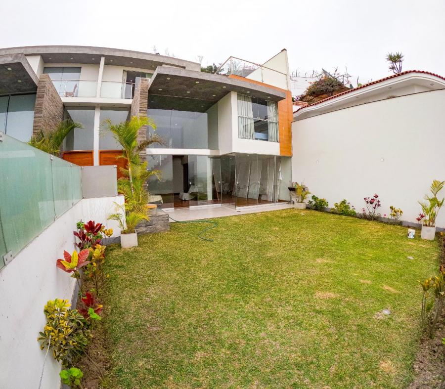 Foto Casa en Venta en LA MOLINA, La Molina, Lima - U$D 550.000 - CAV40026 - BienesOnLine