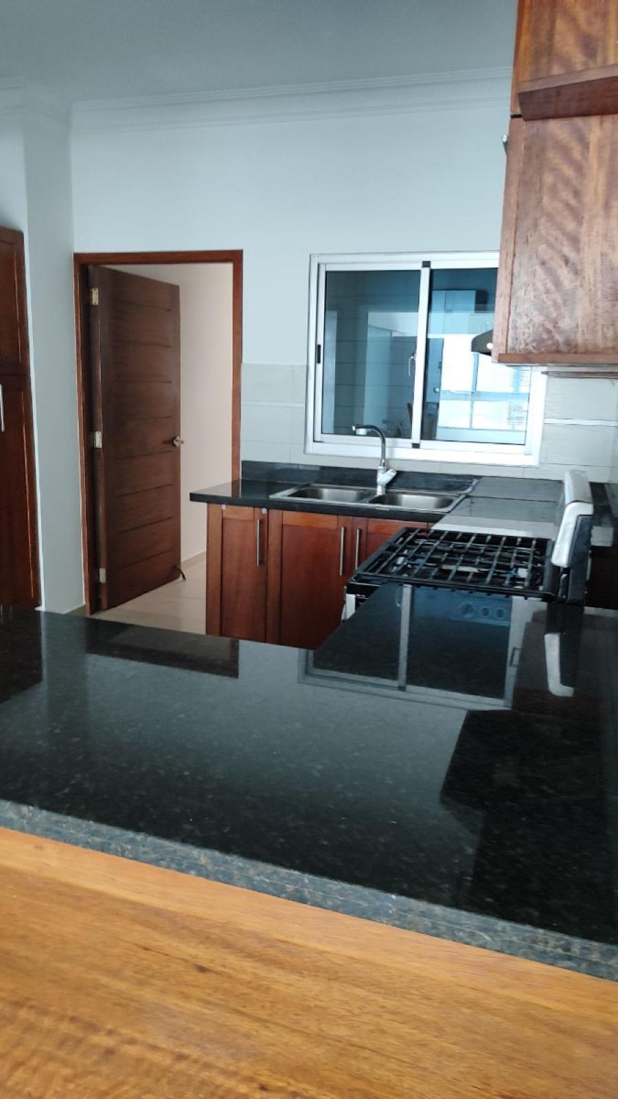 Foto Apartamento en Alquiler en PIANTINI, Piantini, Distrito Nacional - U$D 900 - APA72137 - BienesOnLine