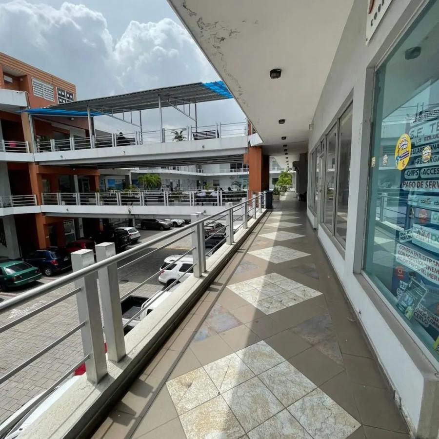 Foto Local en Alquiler en Ensanche Naco, Distrito Nacional - U$D 1.200 - LOA71589 - BienesOnLine