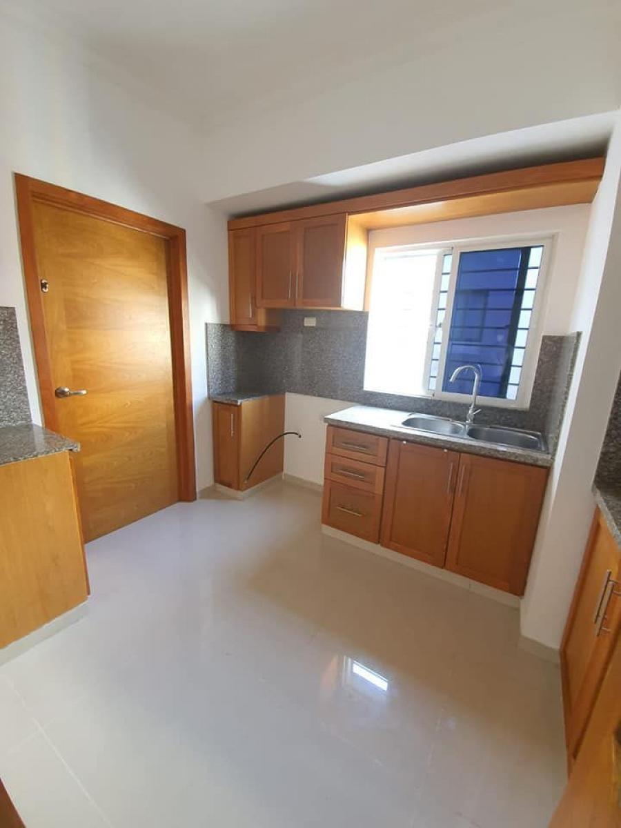 Foto Apartamento en Alquiler en Evaristo Morales, Evaristo Morales, Distrito Nacional - U$D 850 - APA15123 - BienesOnLine