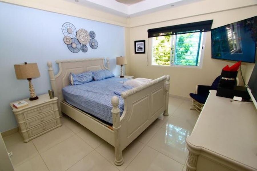 Foto Apartamento en Alquiler en EVARISTO MORALES, Bella Vista, Distrito Nacional - U$D 1.650 - APA75983 - BienesOnLine