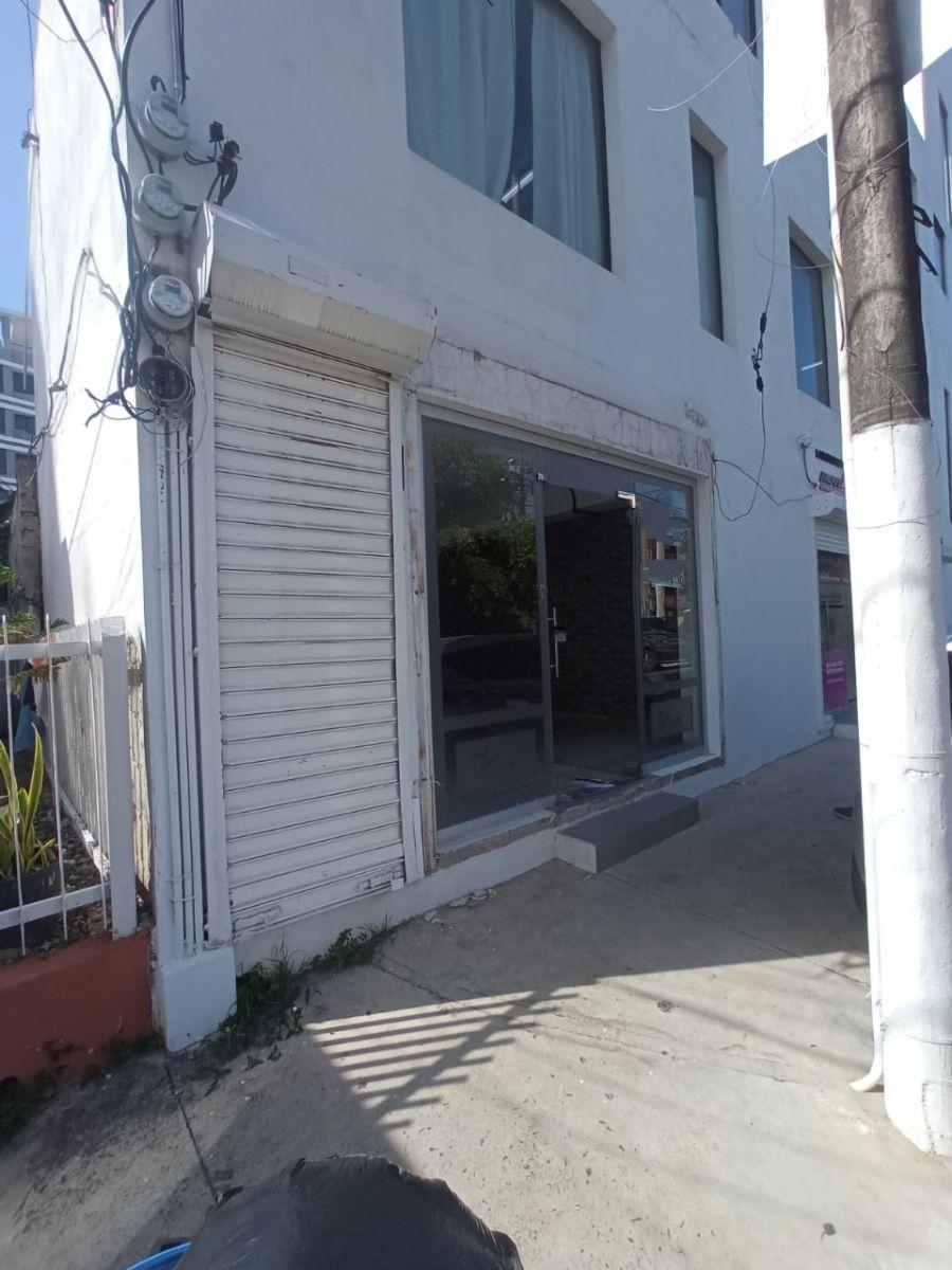 Alquilo Local Comercial en primer piso Mirador Norte