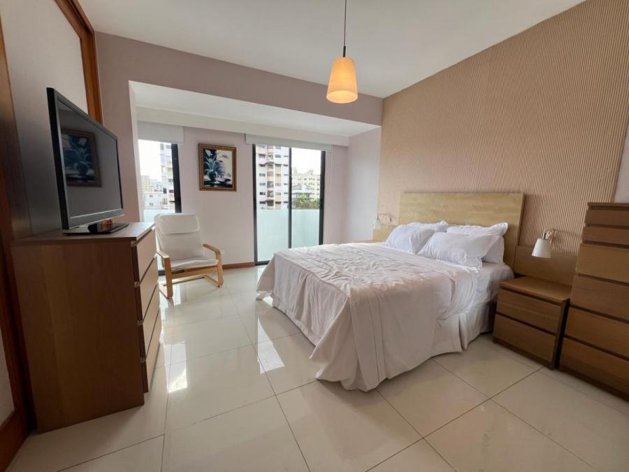 Foto Apartamento en Alquiler en Evaristo Morales, Distrito Nacional - U$D 1.300 - APA53613 - BienesOnLine