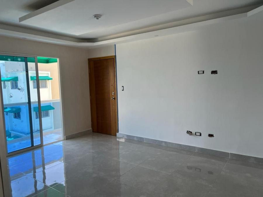 Apartamento en alquiler 3 hab con terraza San Isidro