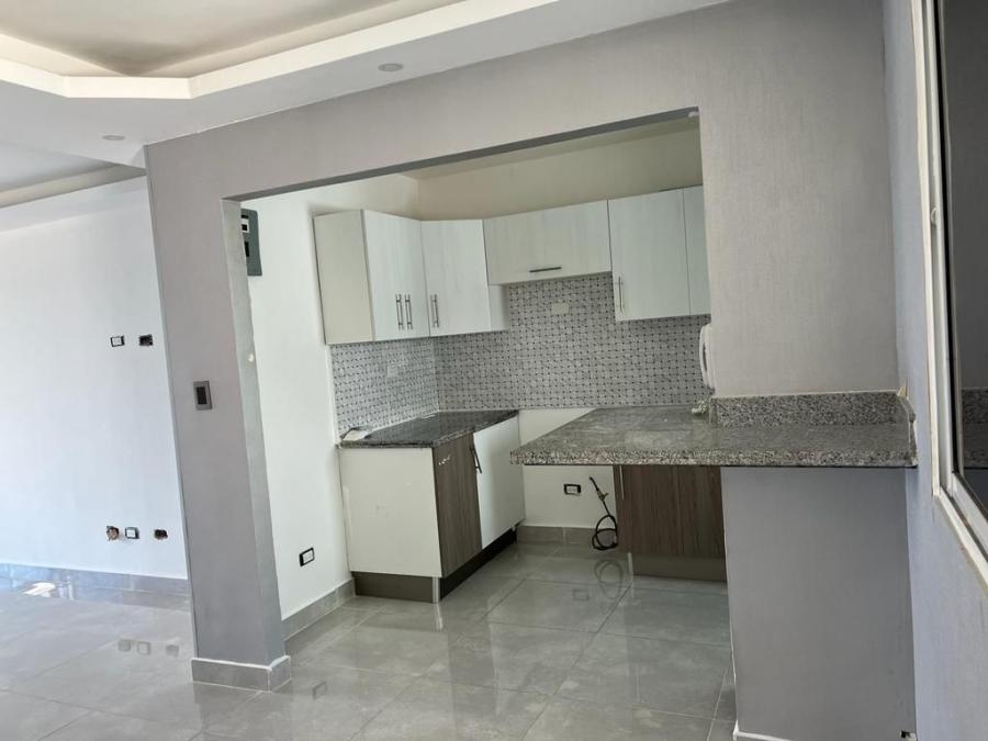 Foto Apartamento en Alquiler en Santo Domingo Este, Santo Domingo - $ 25.000 - APA31458 - BienesOnLine