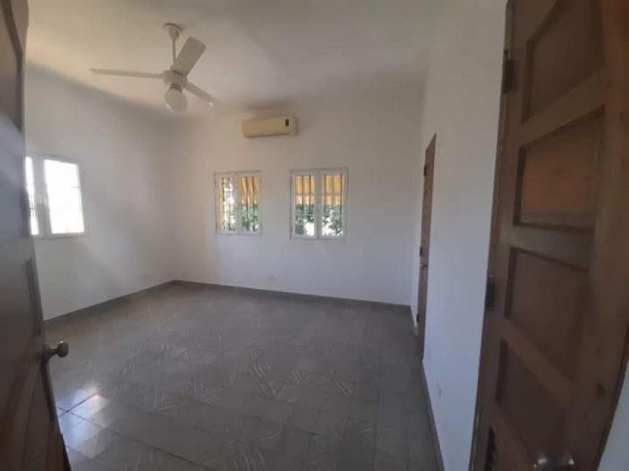 Foto Apartamento en Alquiler en Gazcue, Distrito Nacional, Santo Domingo - U$D 1.080 - APA74422 - BienesOnLine