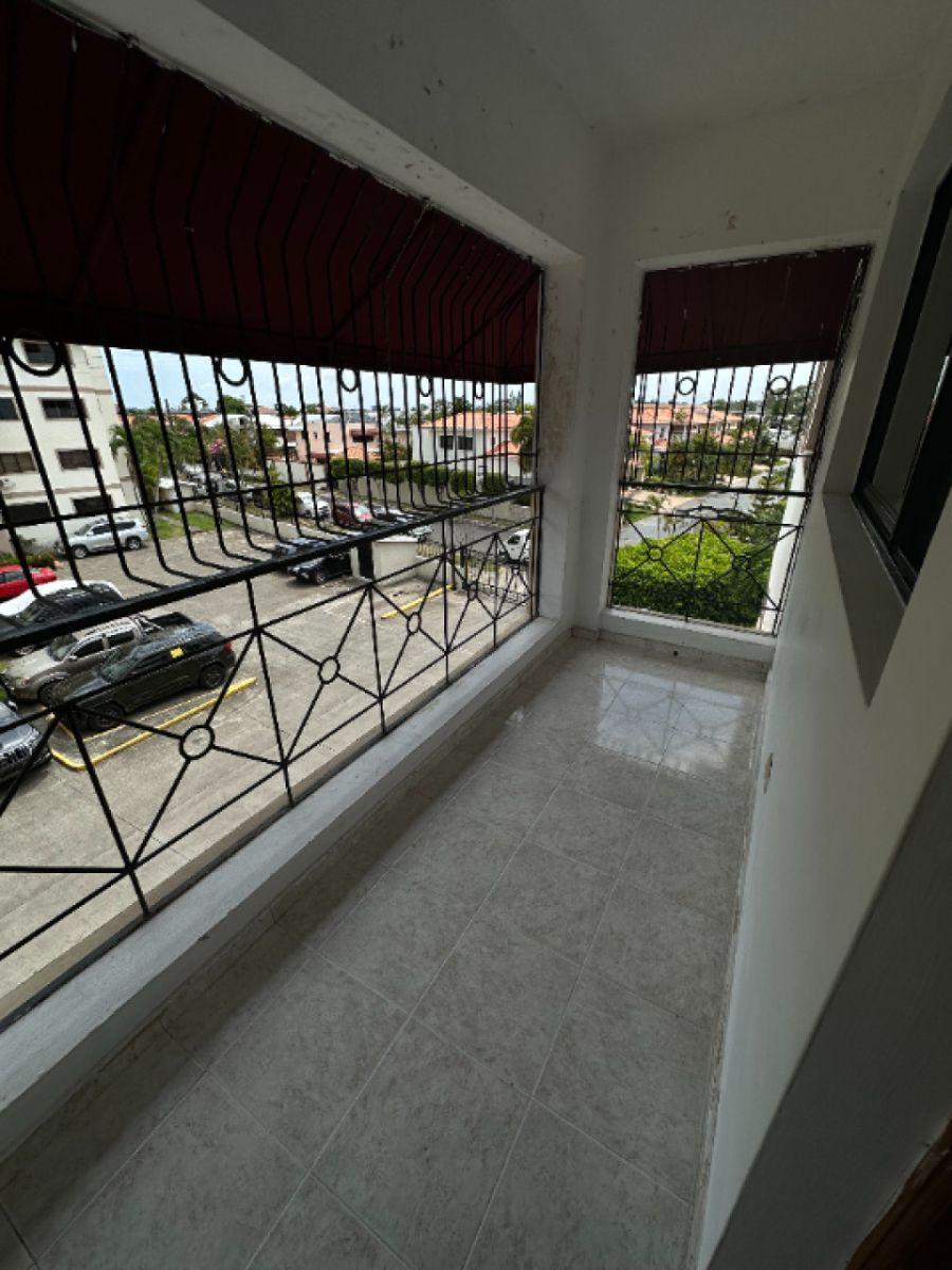 Apartamento en Venta las Praderas, 3H, 2B, 1P, 3re Nivel