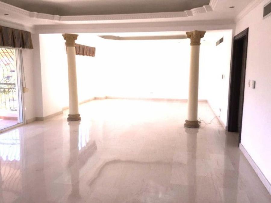 Foto Apartamento en Alquiler en Bella Vista, Distrito Nacional, Santo Domingo - U$D 2.200 - APA72968 - BienesOnLine