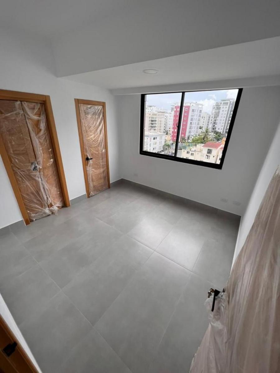 Foto Apartamento en Alquiler en evaristo morales, Distrito Nacional - U$D 1.300 - APA51321 - BienesOnLine