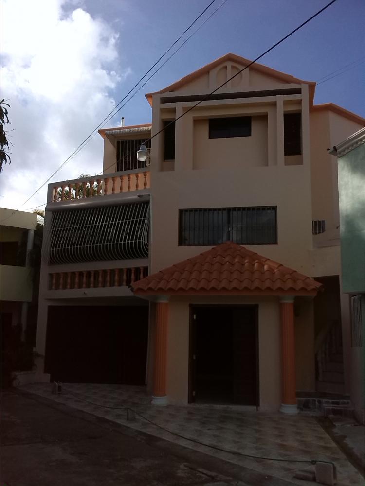 Foto Casa en Venta en Los Cacigazgos, , Distrito Nacional - U$D 392.000 - CAV3802 - BienesOnLine