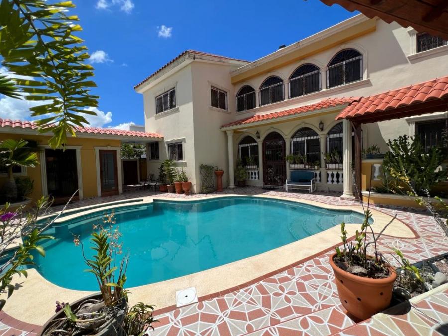 Foto Casa en Venta en Altos de Arroyo Hondo, Santo Domingo, Distrito Nacional - U$D 650.000 - CAV71704 - BienesOnLine