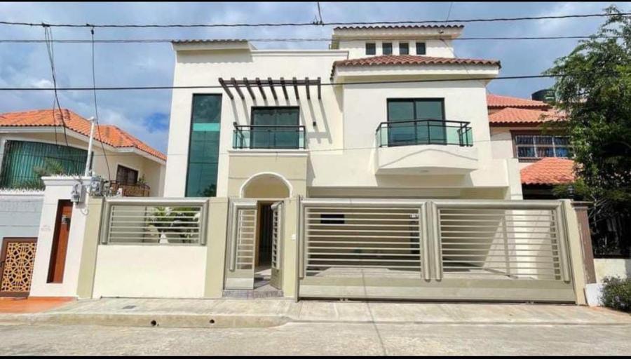 Foto Casa en Venta en Mirador Este, Santo Domingo Este, Santo Domingo - U$D 376.200 - CAV73839 - BienesOnLine