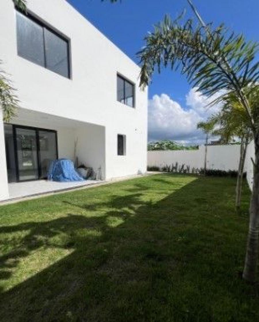 Foto Casa en Venta en Santiago de los Caballeros, Santiago - U$D 350.000 - CAV71849 - BienesOnLine