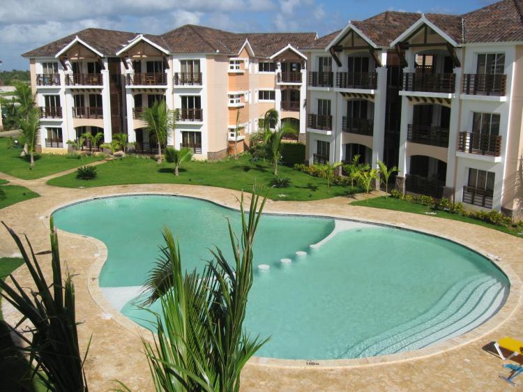 APARTAMENTO EN CAMPO DE GOLF BAVARO