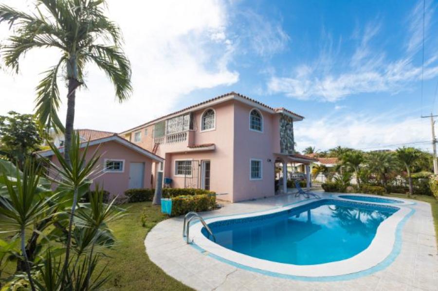 Foto Casa en Venta en Salvaleón de Higüey, La Altagracia - U$D 385.000 - CAV40846 - BienesOnLine