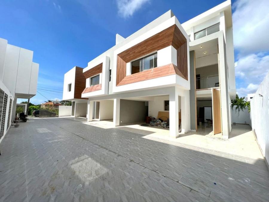 Foto Casa en Venta en Av. Ecolgica, Av. Ecolgica, Distrito Nacional - CAV67720 - BienesOnLine