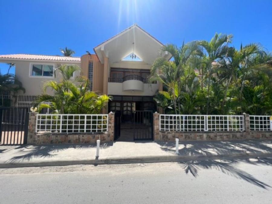 Foto Apartamento en Venta en Los Corales, Bavaro, La Altagracia - U$D 695.000 - APV73888 - BienesOnLine