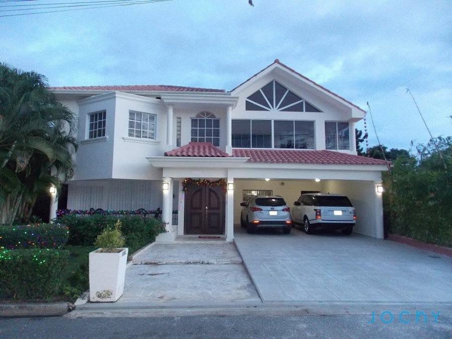 Foto Casa en Venta en Buena Vista Norte, Buena Vista Norte, La Romana - U$D 380.000 - CAV11984 - BienesOnLine