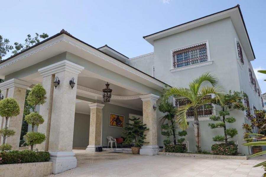 Foto Casa en Venta en Arroyo Hondo Viejo, Distrito Nacional, Santo Domingo - U$D 2.700.000 - CAV73706 - BienesOnLine