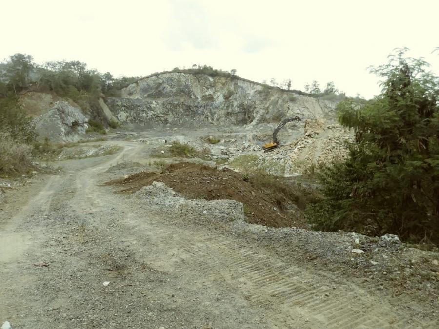 Mina de Piedra y Agregado para la construcción en Venta Sierra Prieta Sto. Dgo. Norte