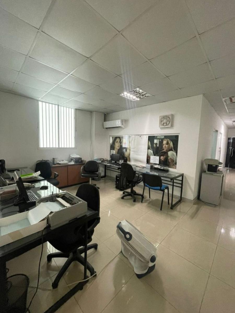 Foto Oficina en Alquiler en Ensanche Quisqueya, Distrito Nacional, Santo Domingo - $ 50.000 - OFA73996 - BienesOnLine