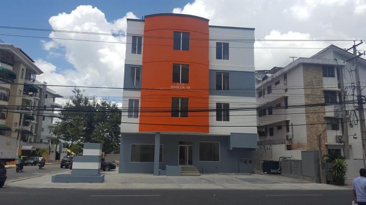 Foto Oficina en Alquiler en Roberto Pastoriza, Distrito Nacional - $ 40.000 - OFA4328 - BienesOnLine