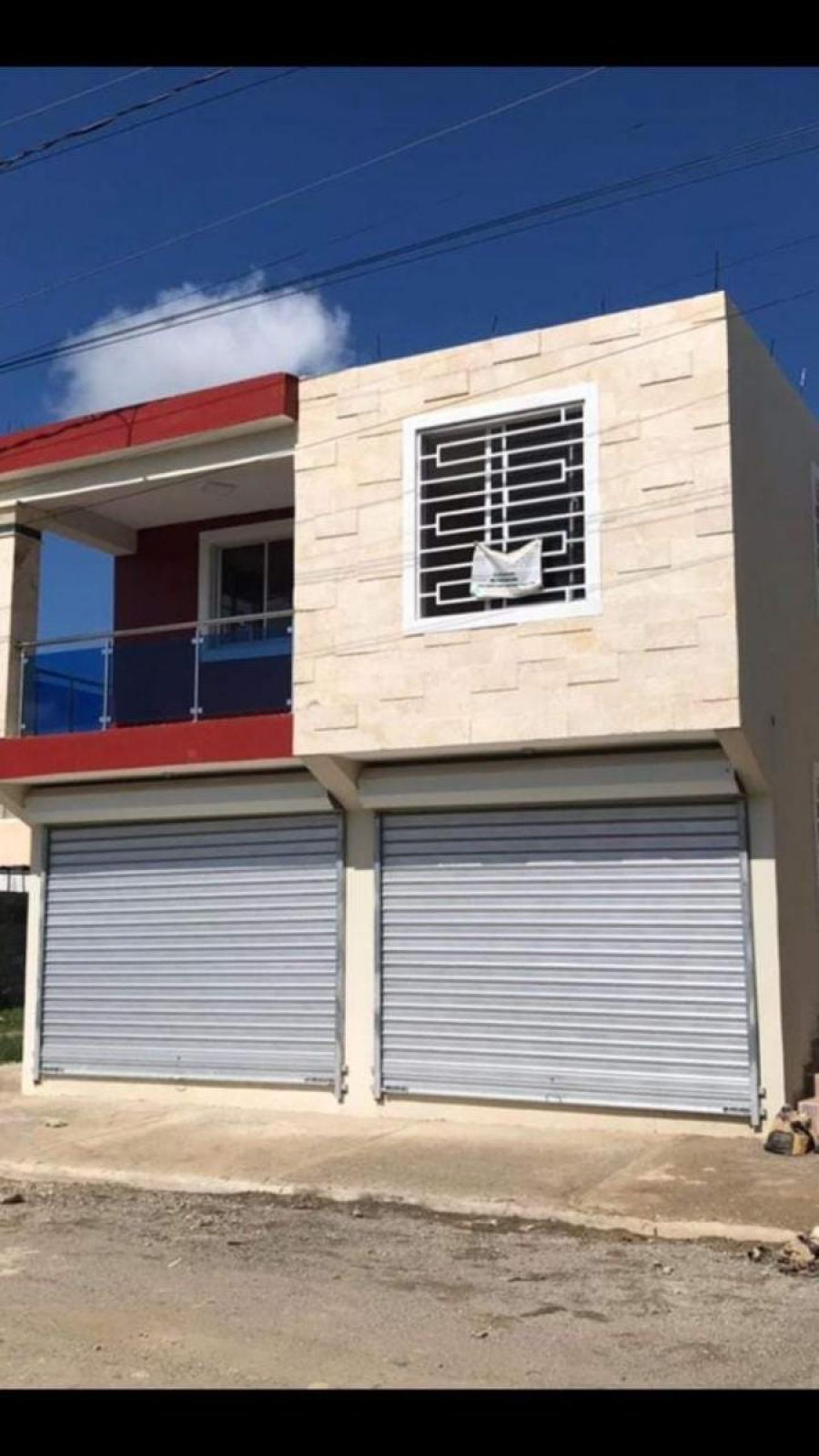 Renta de local con su baño en Paraíso del Yaque, Santiago, R.D.