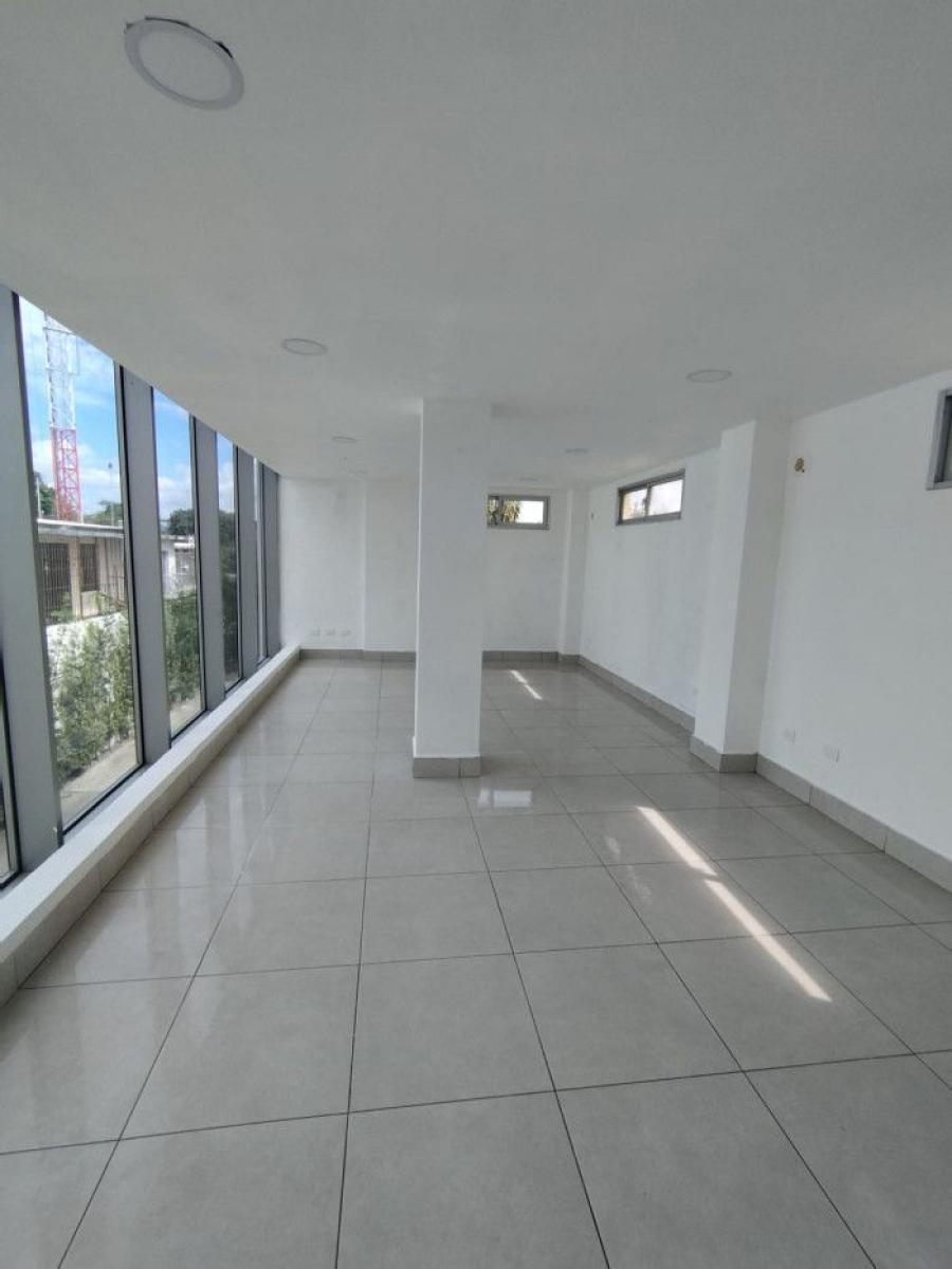 Foto Oficina en Alquiler en Los Prados, Distrito Nacional, Santo Domingo - U$D 1.150 - OFA73907 - BienesOnLine