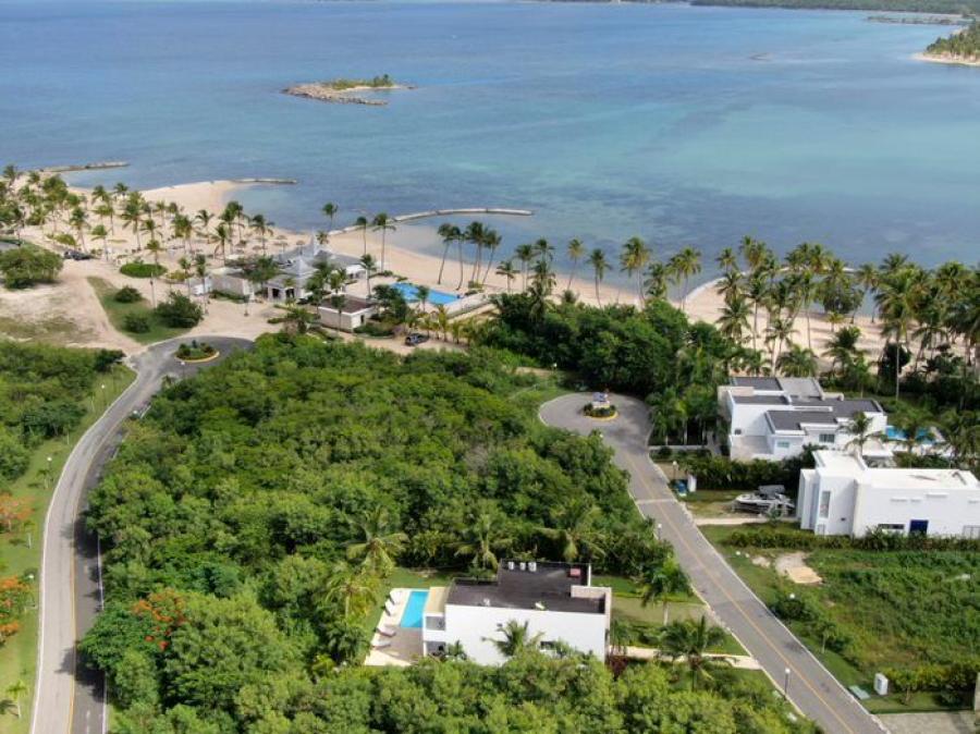 Foto Solar en Venta en La Romana, La Romana - U$D 230.000 - SOV72373 - BienesOnLine