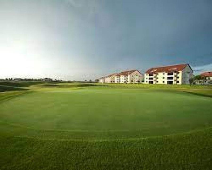 Terreno en venta en La Estancia Golf-Resort Romana R.D.