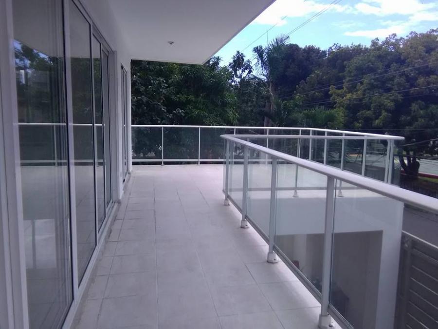 Vendo Apartamento Con Terraza, Mirador Sur,  Sto. Dgo.