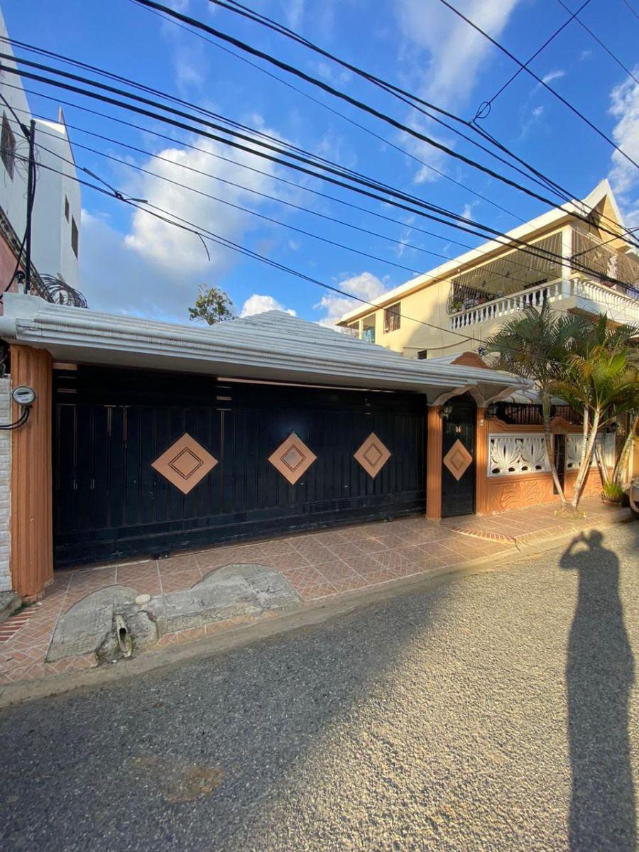 Foto Casa en Venta en Lucerna., Santo Domingo Este, Santo Domingo - $ 6.700.000 - CAV68775 - BienesOnLine