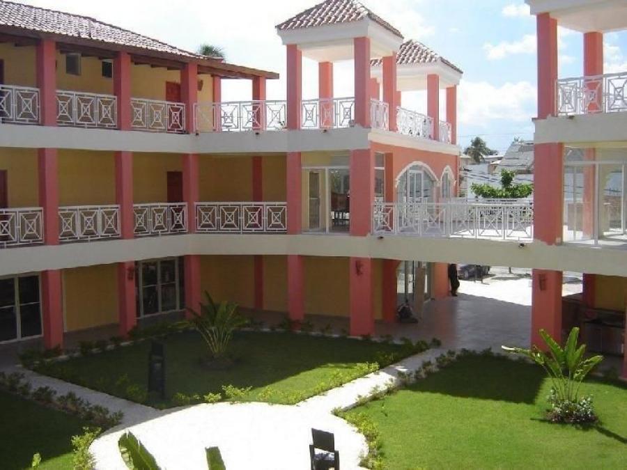 Foto Local en Venta en Los Corales, Bavaro, La Altagracia - U$D 221.340 - LOV73137 - BienesOnLine