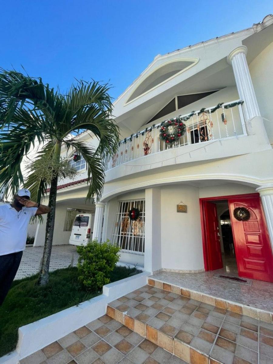 Foto Casa en Venta en Altos de Arroyo Hondo III, Distrito Nacional, Santo Domingo - U$D 23.900.000 - CAV73938 - BienesOnLine