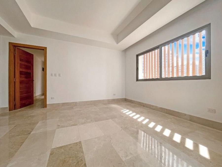 Venta Apartamento Lujoso en El Paraíso Santo Domingo