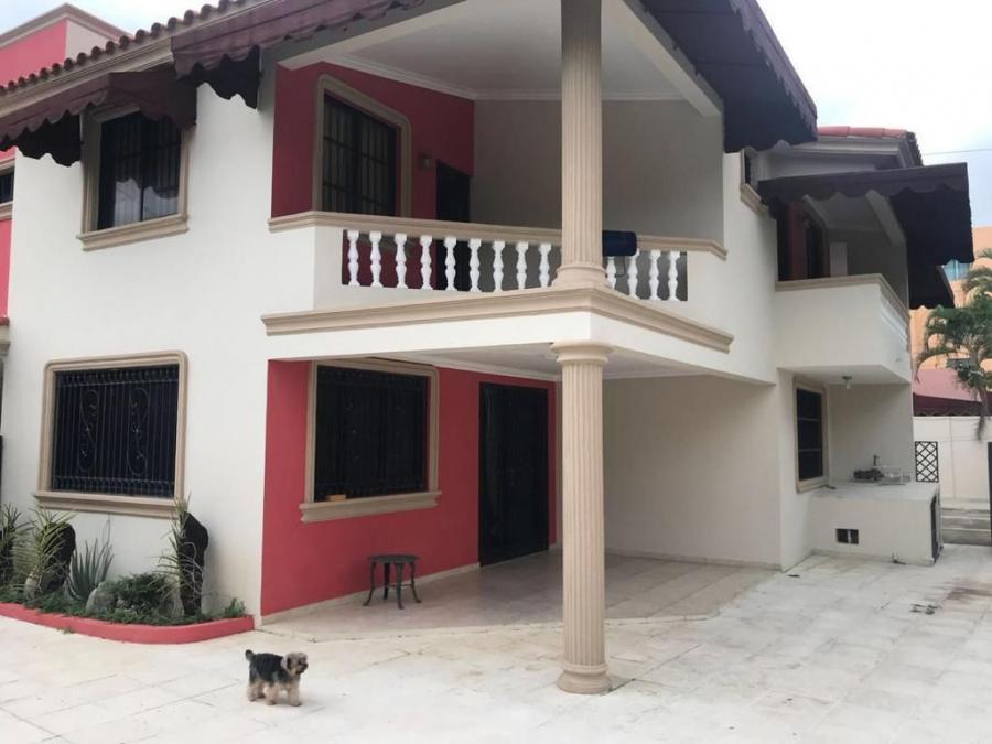 Foto Casa en Venta en Av Independencia, Mirador Sur, Distrito Nacional - U$D 425.556 - CAV63100 - BienesOnLine