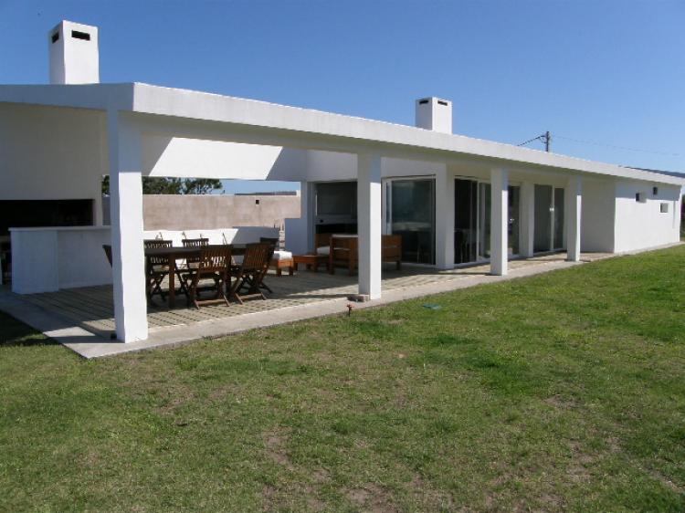 Foto Casa en Venta en Altos de Punta Piedras, Maldonado - U$D 240.000 - CAV2366 - BienesOnLine